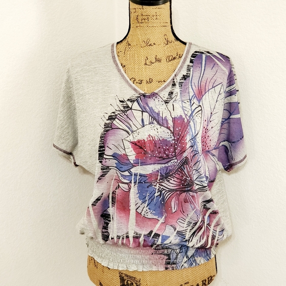 Style & Co. Tops - Style & Co. Floral graphic print top tunic stud accents Petite Small